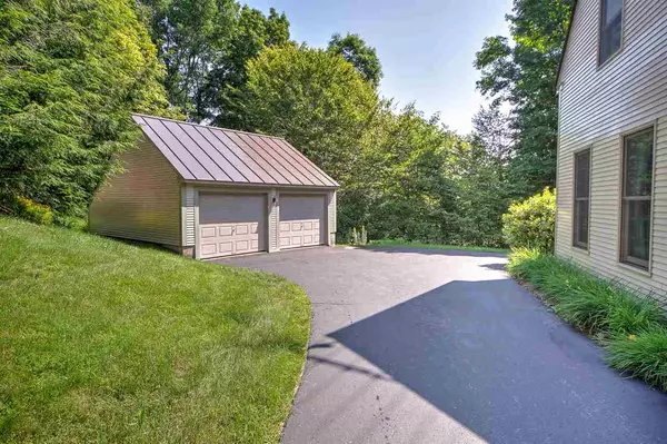 Barnard, VT 05031,66 Sugarhouse Hill RD