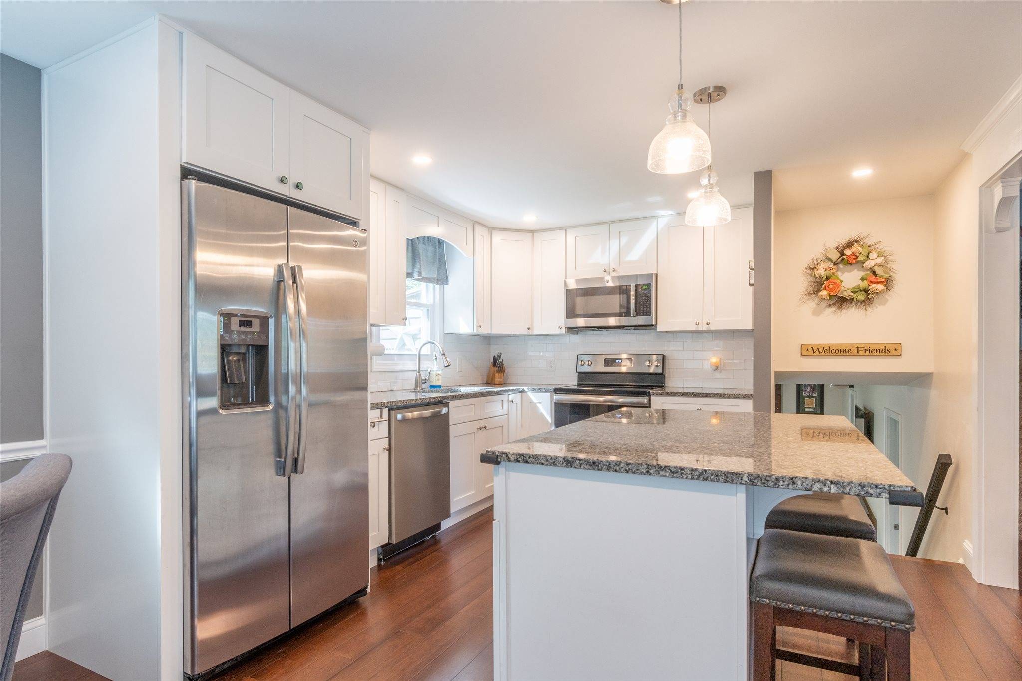 Merrimack, NH 03054,24 Clay ST