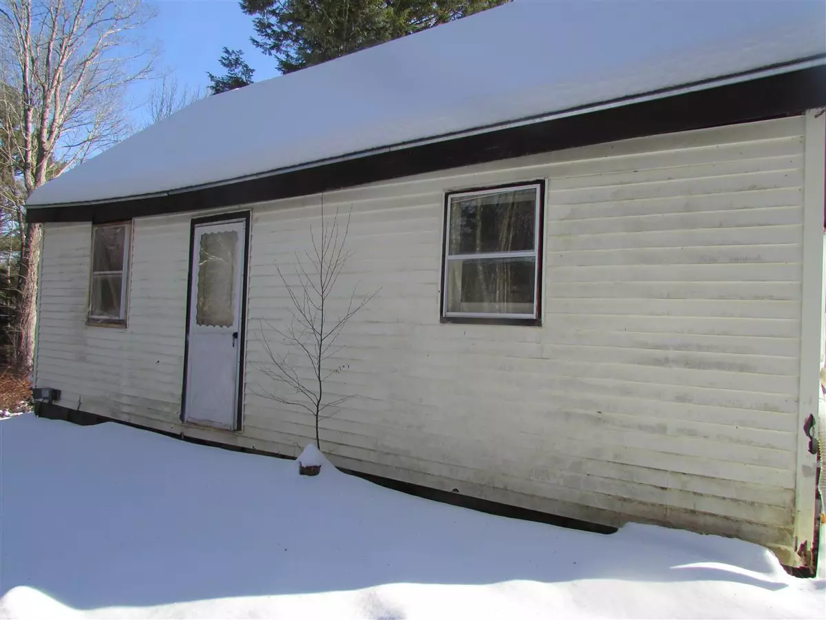 Candia, NH 03034,153 Critchett RD