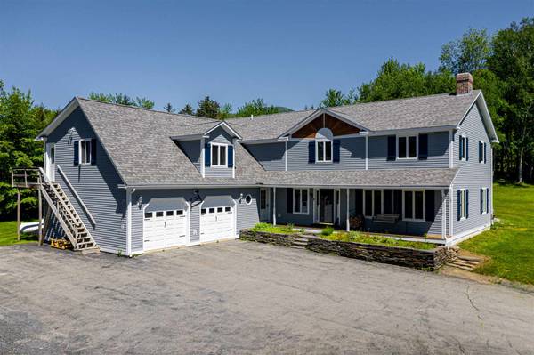 228 White Gates LN, Stowe, VT 05672