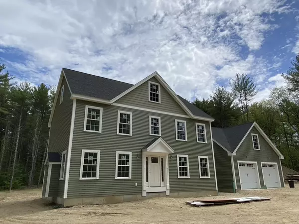 124 Drinkwater RD, Kensington, NH 03833