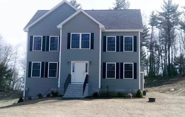 25 Hadley RD, Hampstead, NH 03841