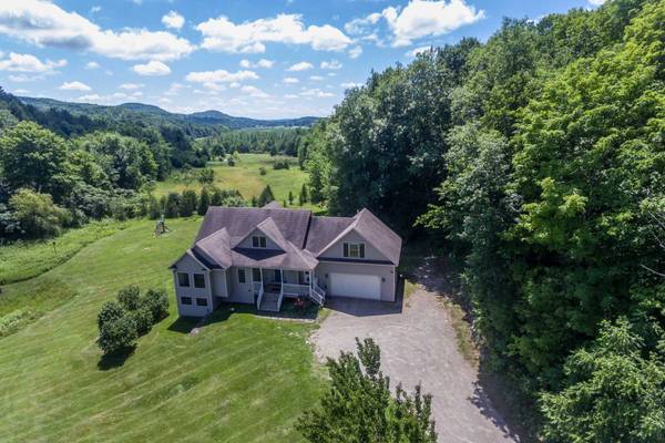 306 Juniper LN, Monkton, VT 05469