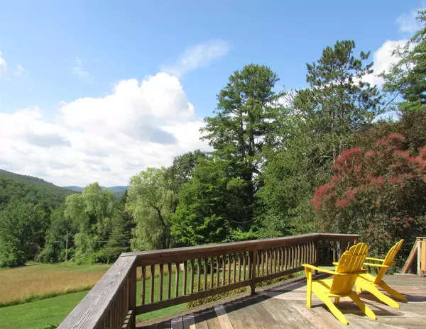 106 Buck Hill DR, Guilford, VT 05301