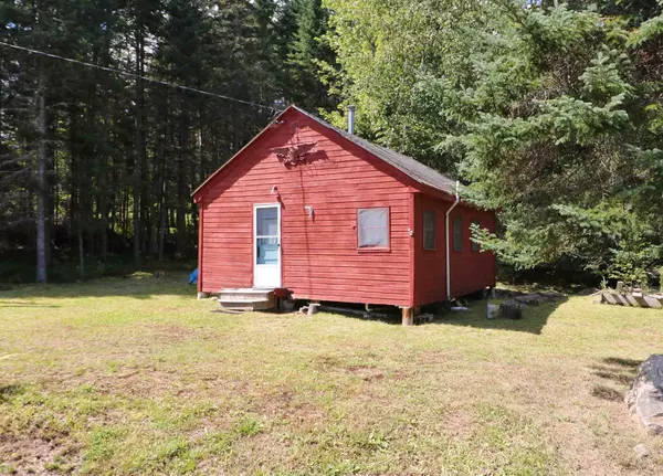 1169 Nh Route 16, Dummer, NH 03588