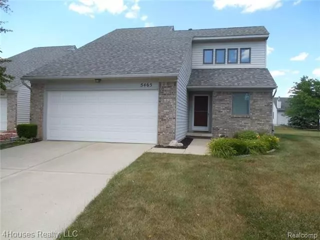 5465 Country Club LN, Grand Blanc Twp, MI 48439