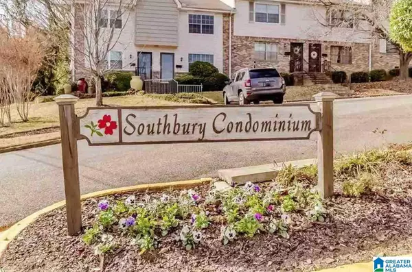 2644 SOUTHBURY CIR #2644, Vestavia Hills, AL 35126