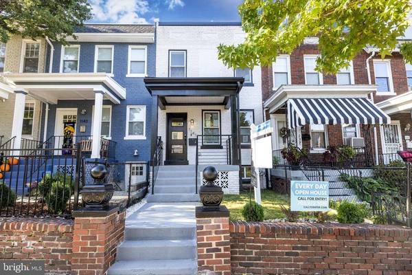 1141 OATES ST NE, Washington, DC 20002