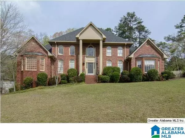 1724 INDIAN CREEK DR, Vestavia Hills, AL 35243