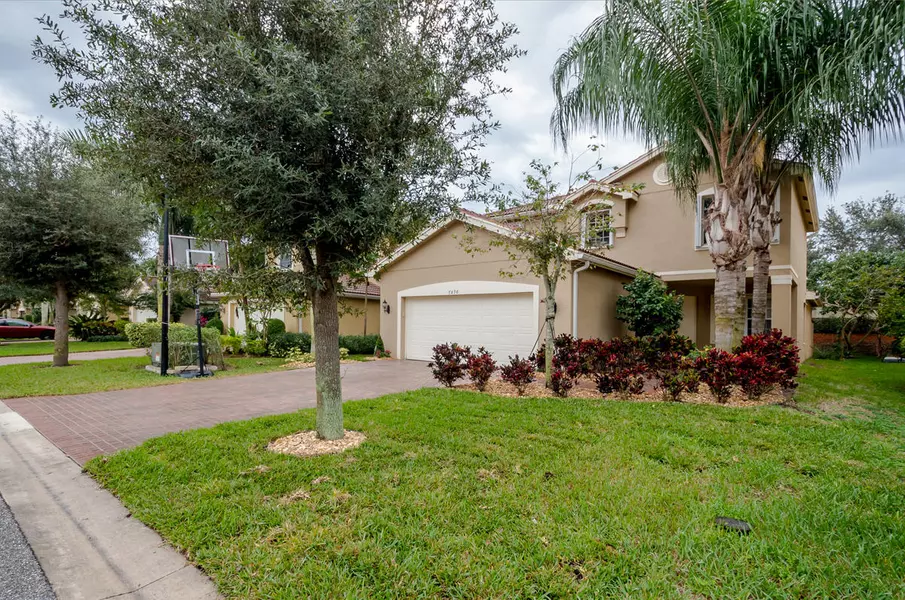 7898 Red Mahogany RD, Boynton Beach, FL 33437