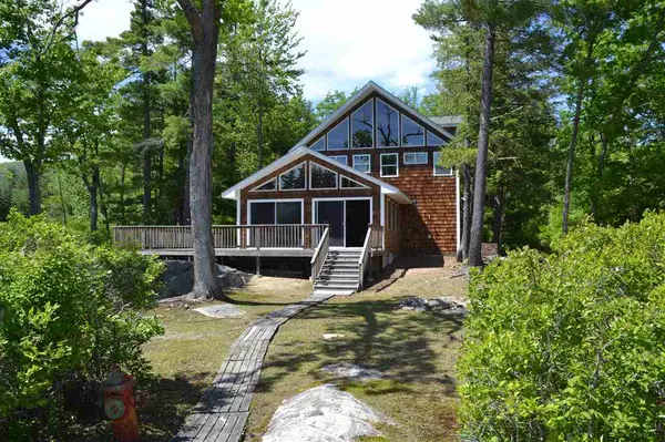 30 Badger Island, Moultonborough, NH 03254