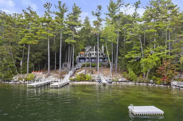 51 Echo Landing RD, Moultonborough, NH 03254