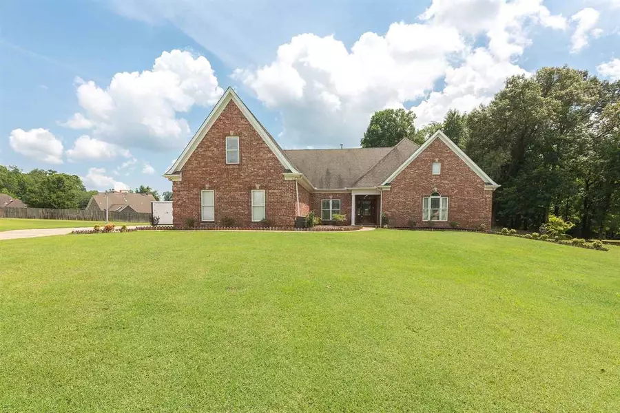 97 CLYDESGATE CV, Atoka, TN 38004