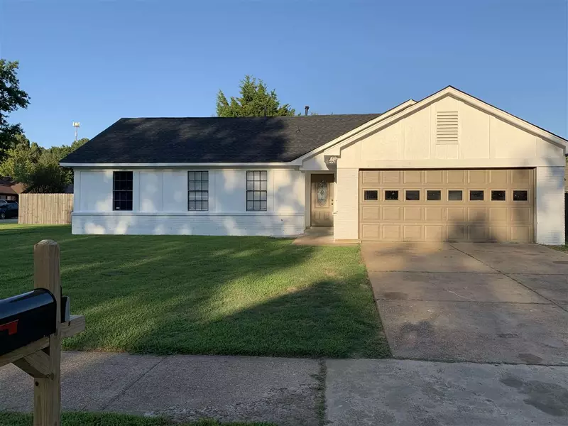 4298 CREEKBED CV, Memphis, TN 38141