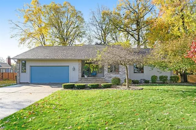 5264 WISHING WELL DR, Grand Blanc, MI 48439