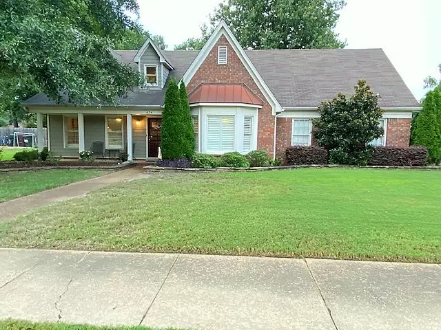 Collierville, TN 38017,434 PINE GROVE DR