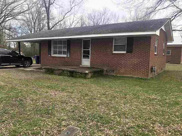 30 AKER RD, Savannah, TN 38372