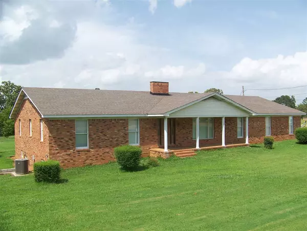 2835 64 HWY, Crump, TN 38327