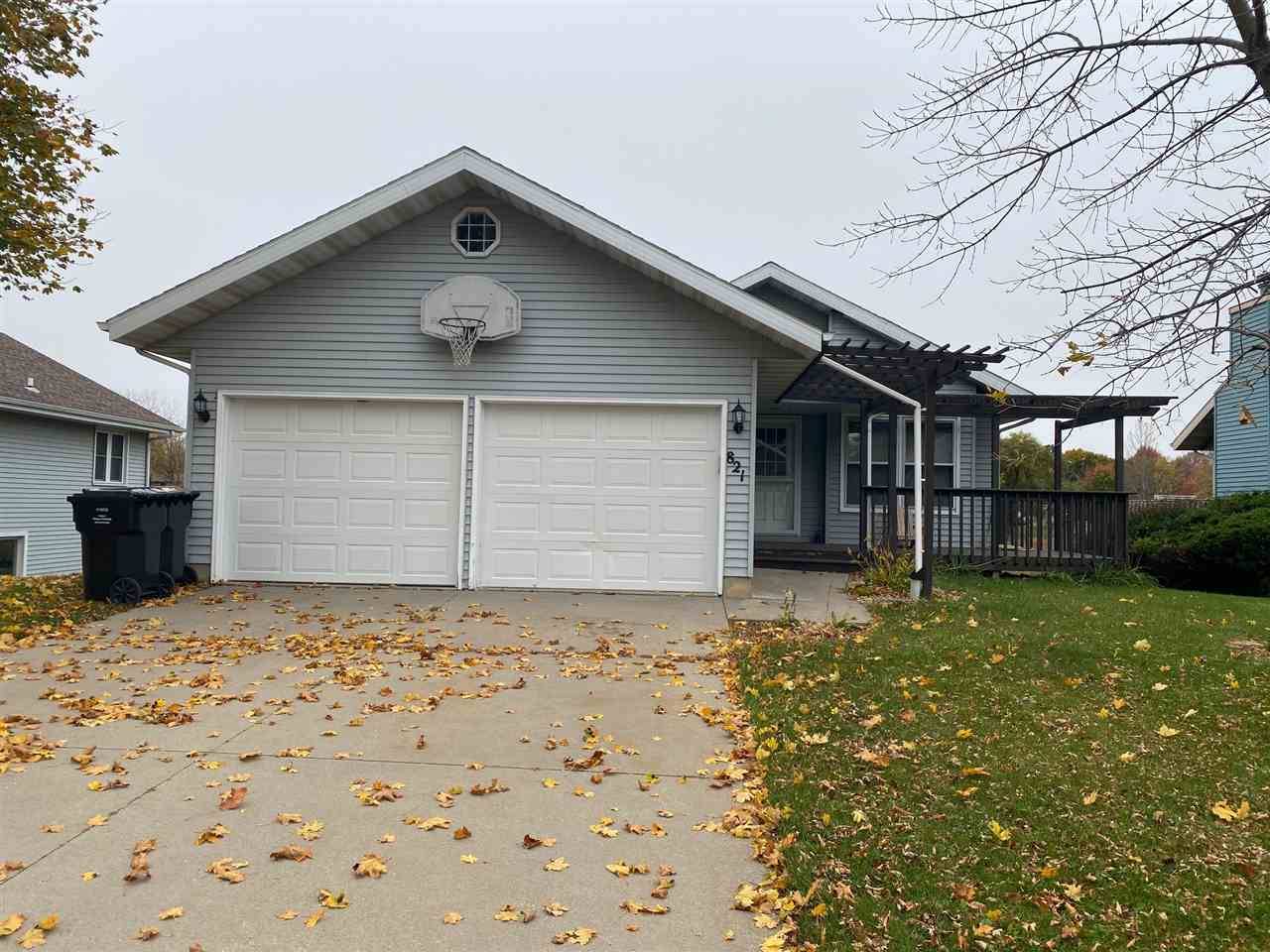 821 Acker Pky, Deforest, WI 53532