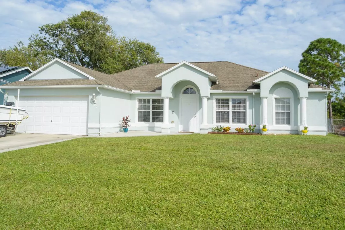 Port Saint Lucie, FL 34953,1607 SW Gadsan AVE