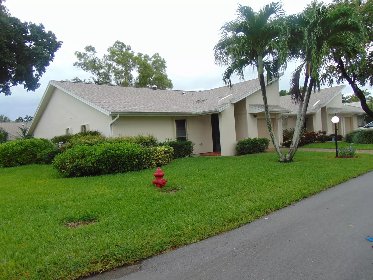 Lake Worth, FL 33467,7001 Peony PL