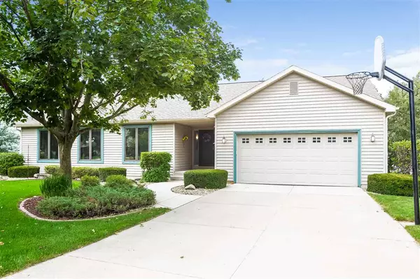 580 Old Indian Mound Tr, Sun Prairie, WI 53590