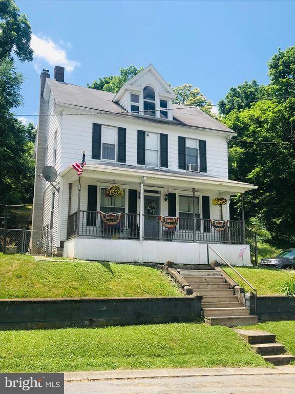 42 MANN AVE S, Yeagertown, PA 17099