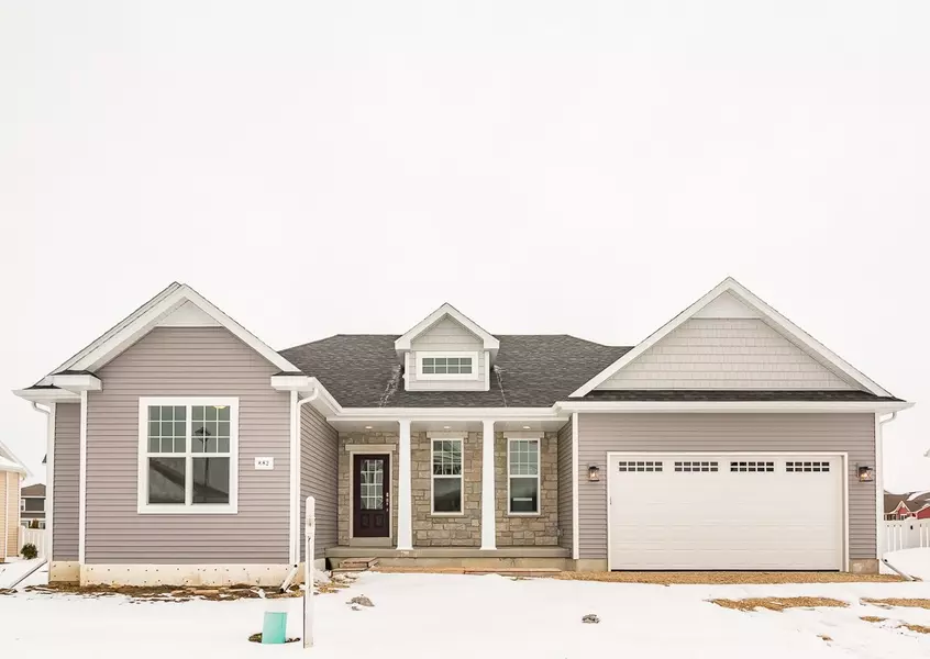 882 Yellowwood Pl, Sun Prairie, WI 53590