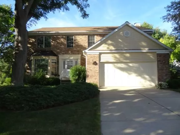 1214 Cardinal Crest Dr, Sun Prairie, WI 53590