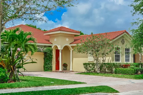 110 Via Rosina, Jupiter, FL 33458