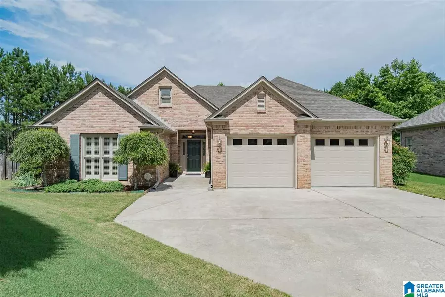 3517 CROSSINGS CIR, Hoover, AL 35242