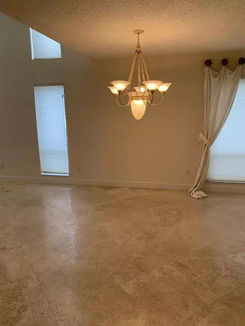 Boca Raton, FL 33433,22568 Esplanada CIR