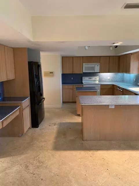 Boca Raton, FL 33433,22568 Esplanada CIR