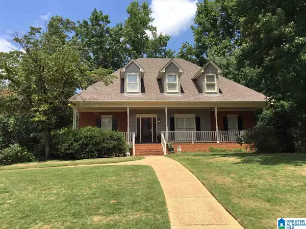 3701 SHADY COVE DR, Vestavia Hills, AL 35243