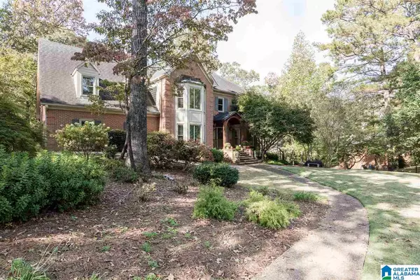 Vestavia Hills, AL 35243,2705 COUNTRYWOOD WAY