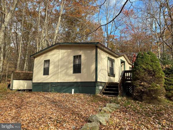 395 WOODBINE, Terra Alta, WV 26764