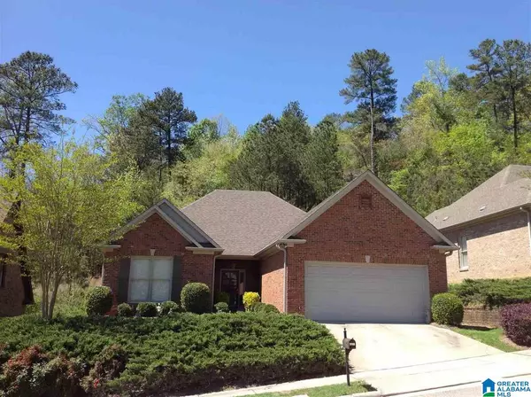 4942 PARADISE LAKE CIR, Hoover, AL 35244