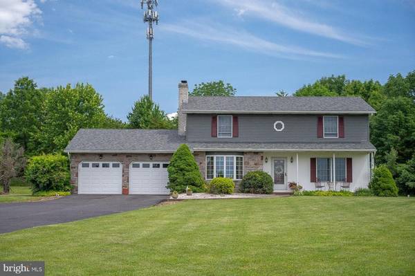 3470 BURSONVILLE RD, Riegelsville, PA 18077