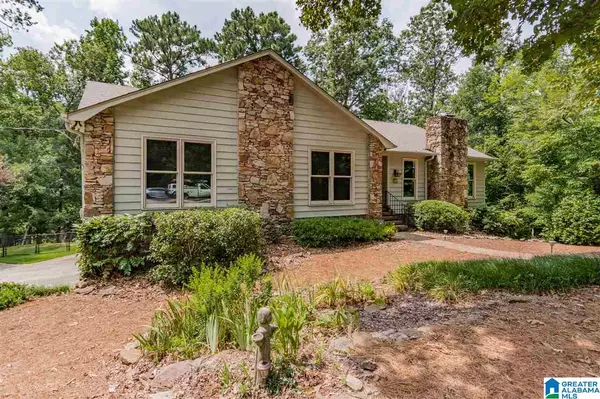 Vestavia Hills, AL 35243,3916 RIVER VIEW DR