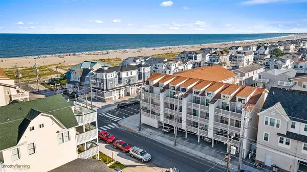 24 44th Street #Unit #201, Sea Isle City, NJ 08243