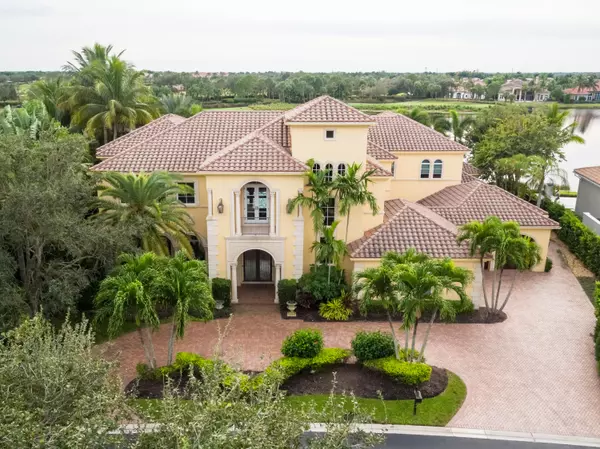 112 Via Palacio, Palm Beach Gardens, FL 33418