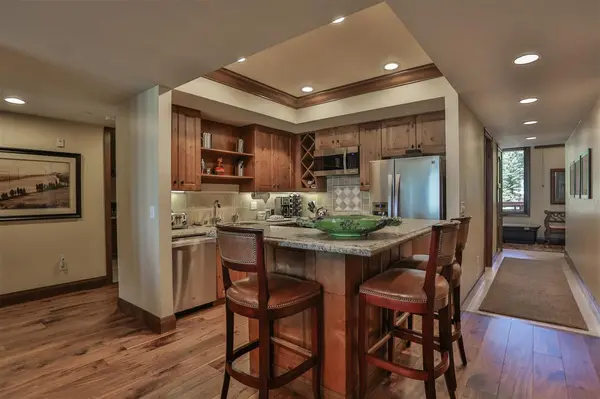 Tahoe Vista, CA 96148-9800,6750 N Lake Blv N North Lake Boulevard #12D