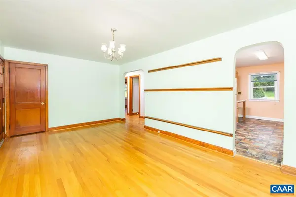 807 ADAMS ST, Staunton, VA 24401