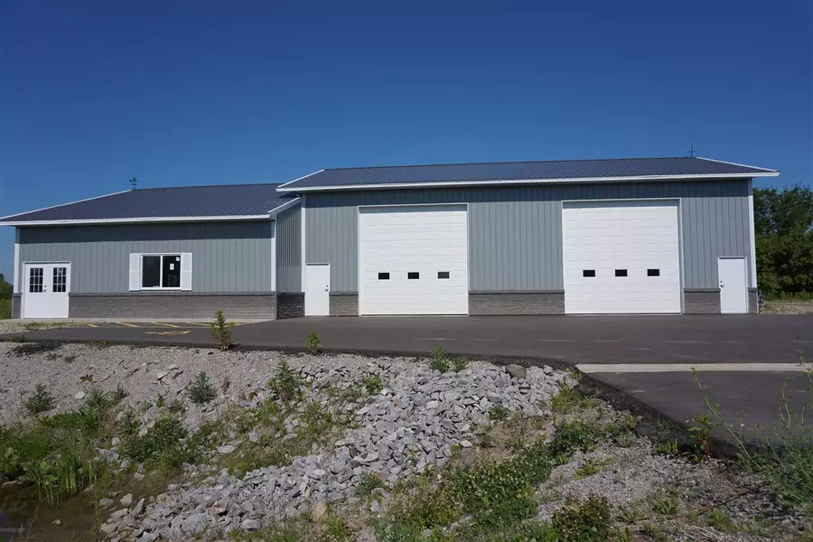 118 Industrial Dr, Marshall, WI 53559