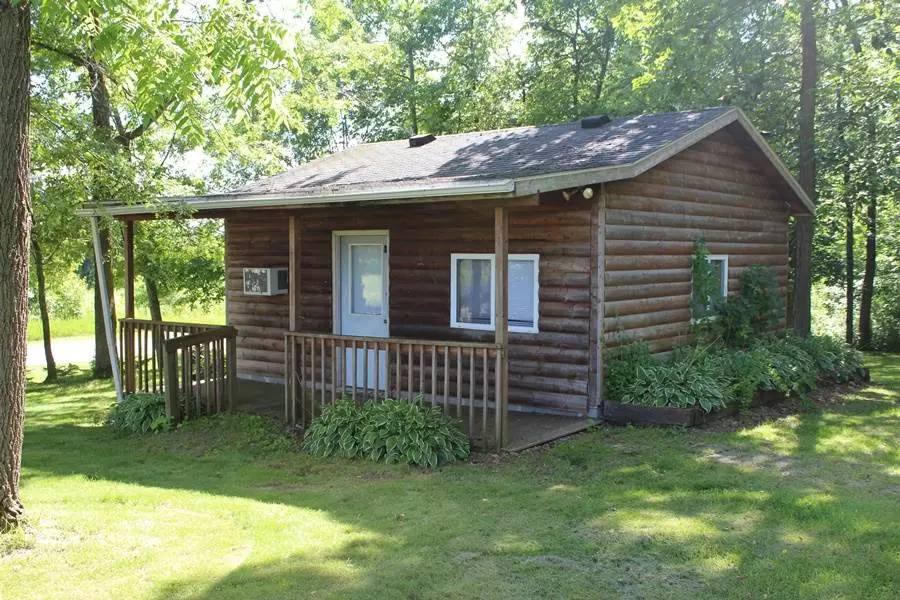 11380 Cannon Rd, Darlington, WI 53530