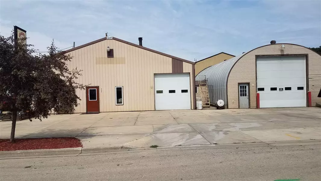 206 Industrial Dr, New Glarus, WI 53574