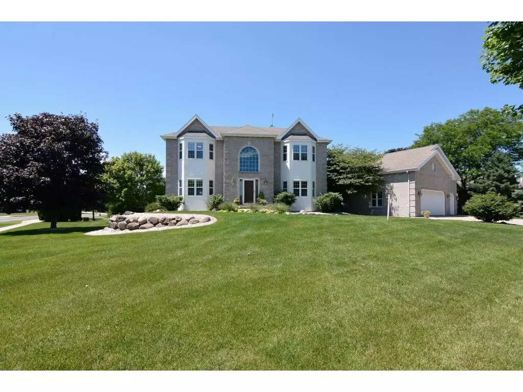 Sun Prairie, WI 53590,910 Eddington Dr