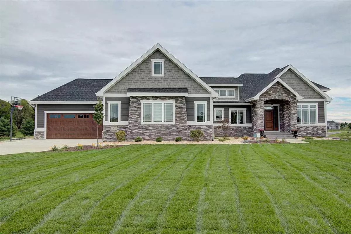 Sun Prairie, WI 53590,6814 Karolina Way