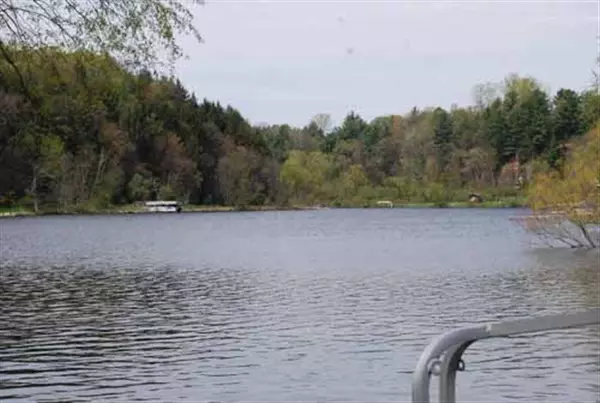 L8 Gull Warbler Ct, La Valle, WI 53941