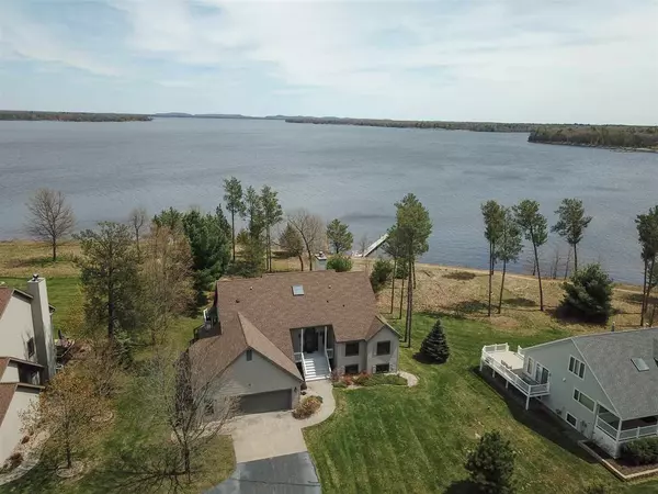 W5018 OSPREY CT, New Lisbon, WI 53950